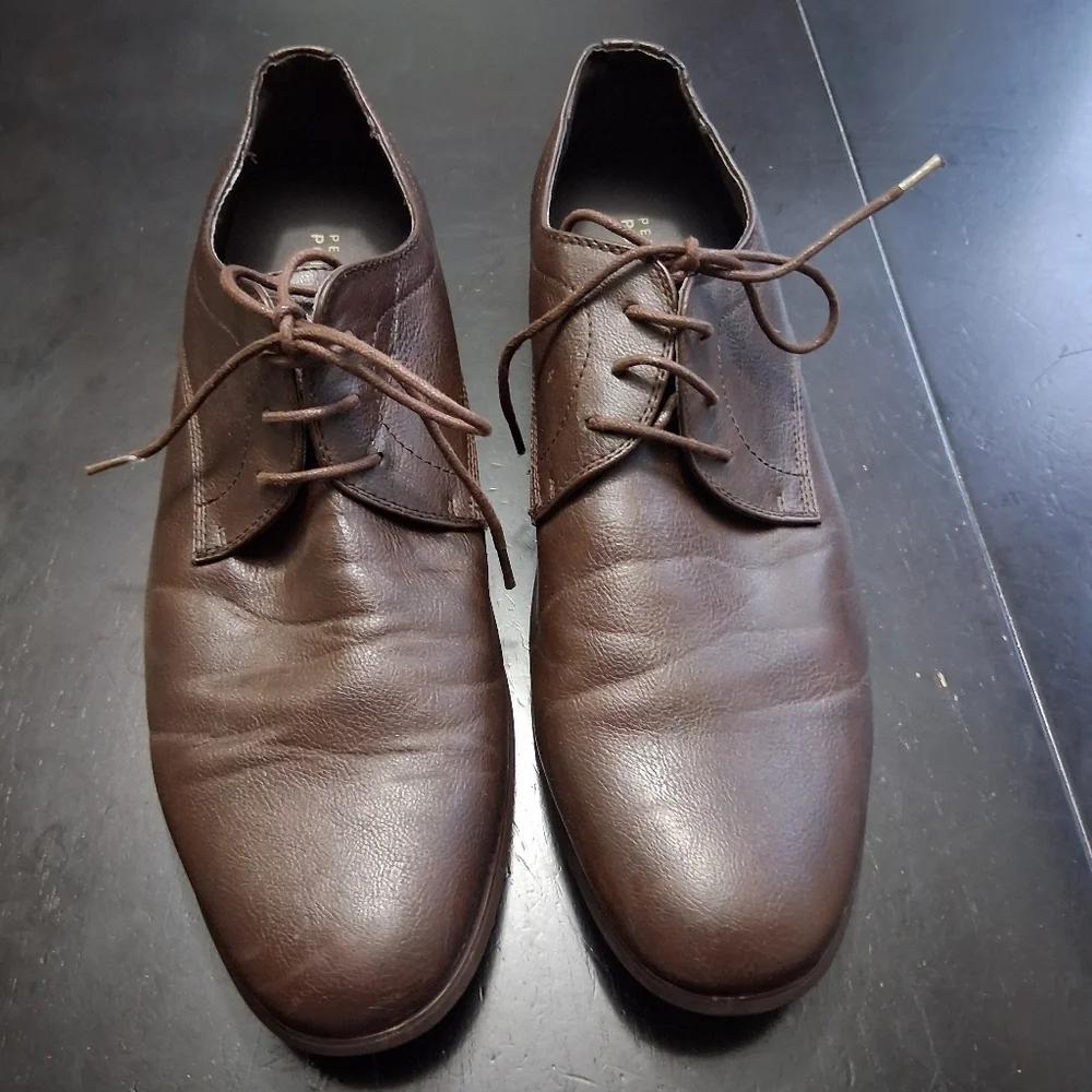 Perry Ellis classic versatile